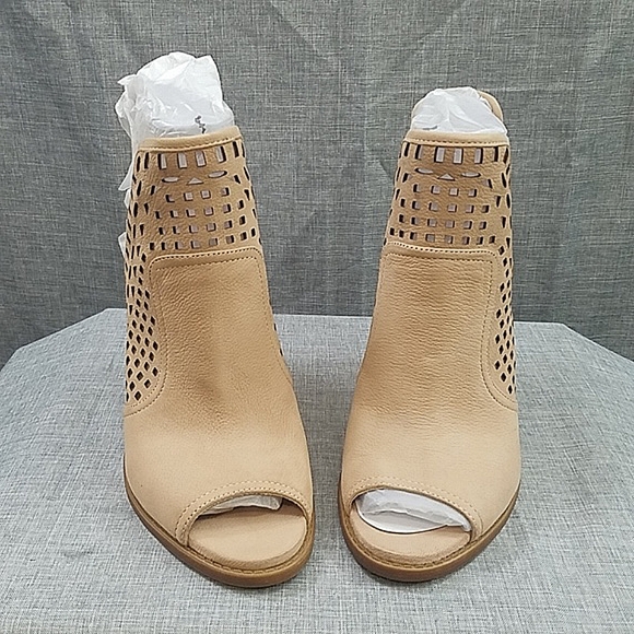 NWT Jessica Simpson nubuck suede Cherrell ankle sandal bootie sz 9.5 - Picture 2 of 9